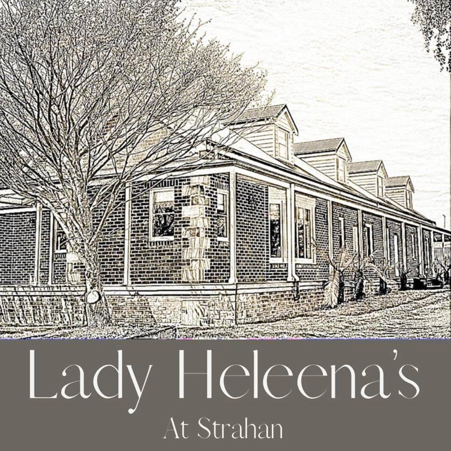Lady Heleena'S At 斯特拉恩 外观 照片